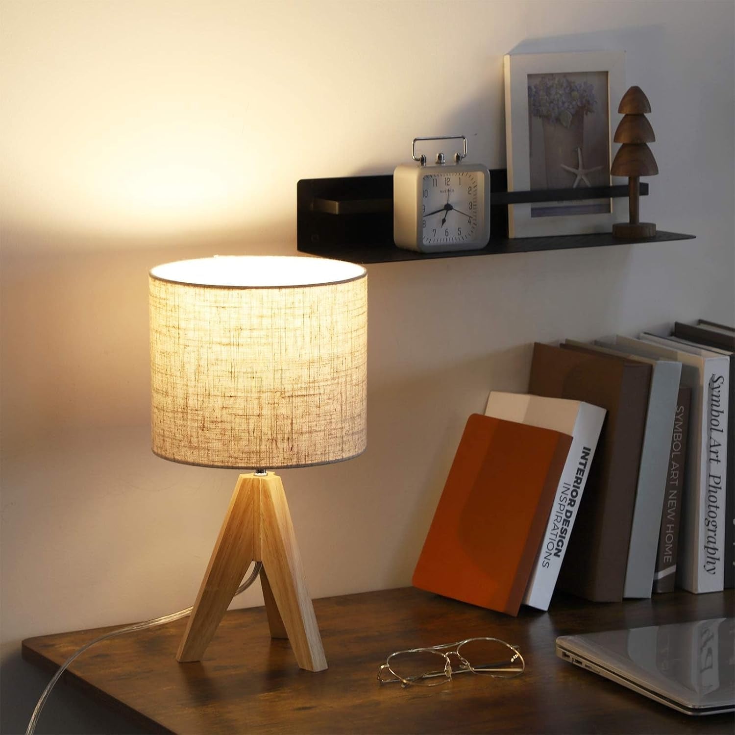 36Cm Wood Bedside Table Lamp, Tripod Desk Lamp with Beige Linen Lampshade, On-Off Switch, Desk Lamps for Reading, Bedroom, Living Room, Study, Office, E27 Base